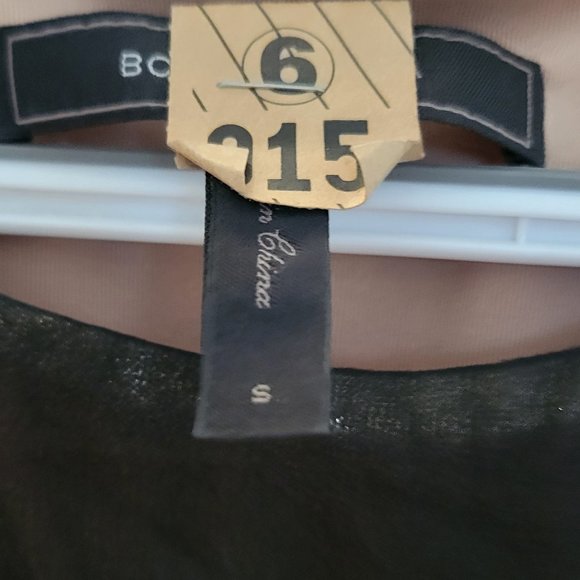 One-sleeved black and gold cocktail dress - Picture 2 of 4